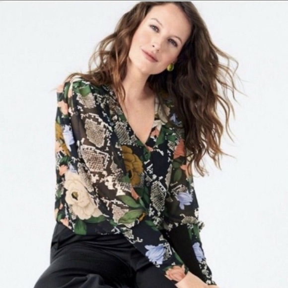 CAbi Snake Charmer Blouse puff sleeves moody dark floral style 3762 size XS - Picture 14 of 14